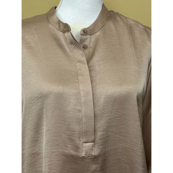 Banana Republic satiny taupe tunic, large petite, shiny, sophisticated, elegant - Picture 4 of 6